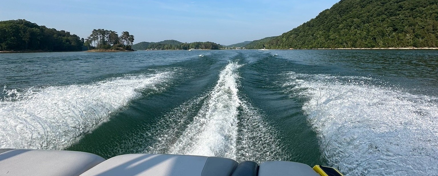 Rough River Lake waterfront homes – Realtor at Rough River Lake serving McDaniels, Falls of Rough, Westview and Hardinsburg